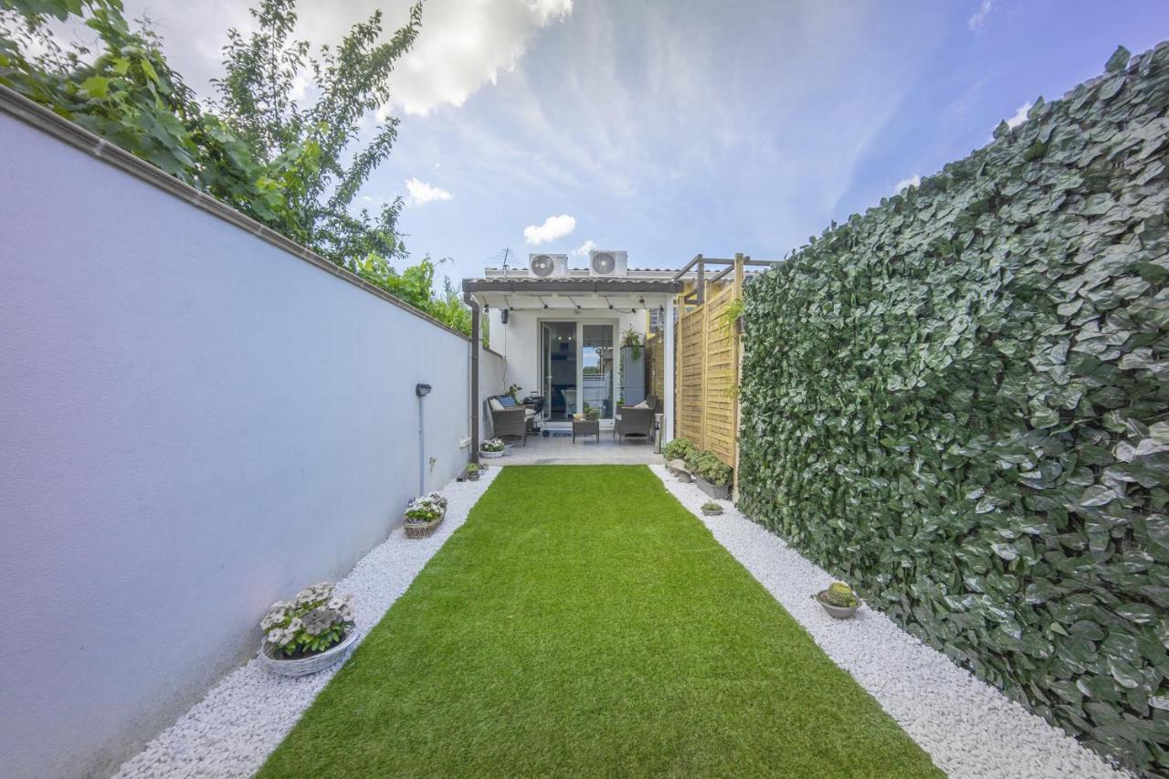 Sun&Garden Flat Villa Каляри Екстериор снимка